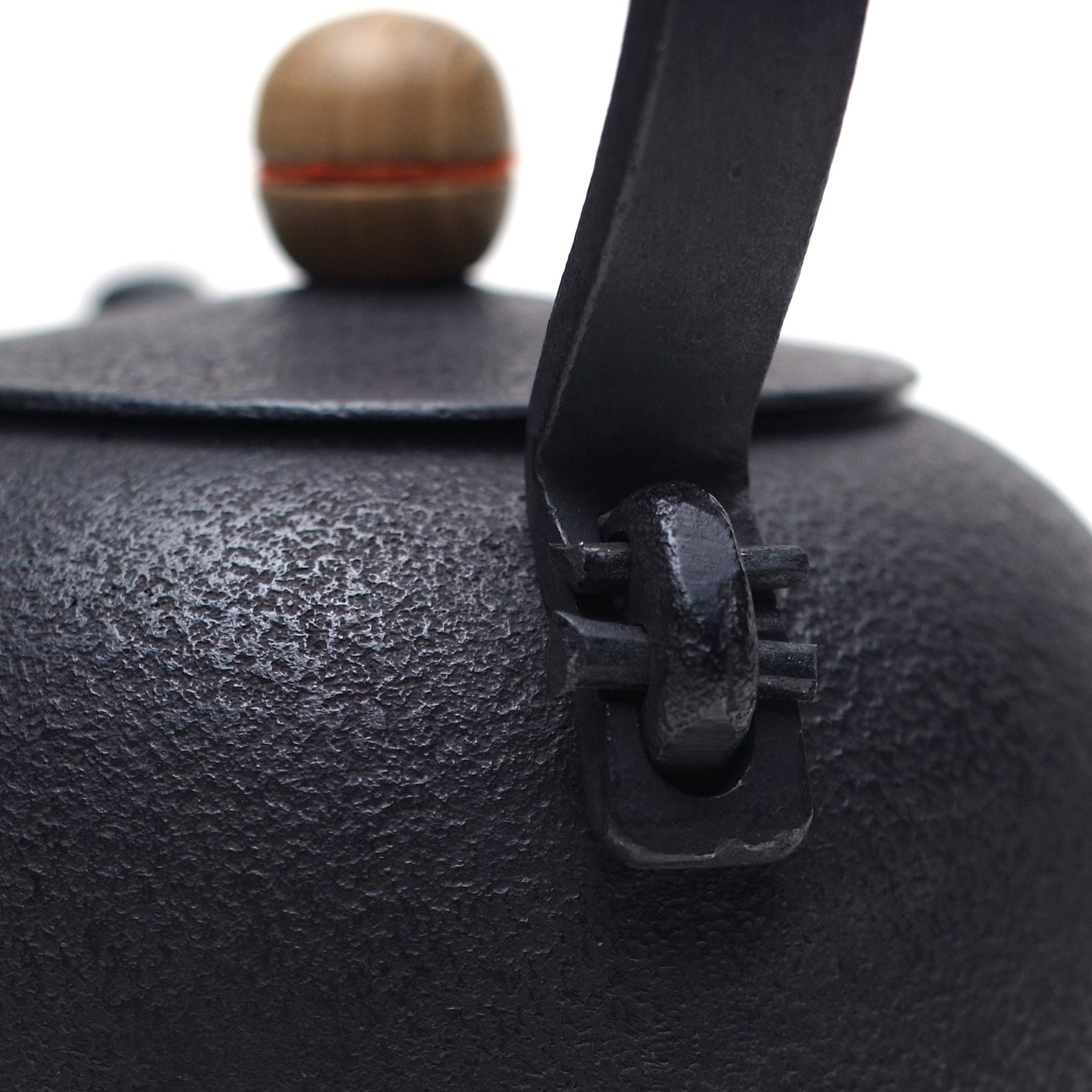 鉄瓶 南部鉄器 ドリップポット 南部鉄瓶｜珈琲ドリップポットA 肌 1.0L – 有限会社薫山工房