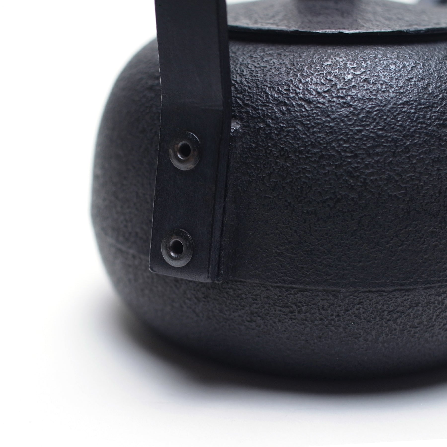 南部鉄瓶｜珈琲ドリップポットC 肌 1.0L – 有限会社薫山工房