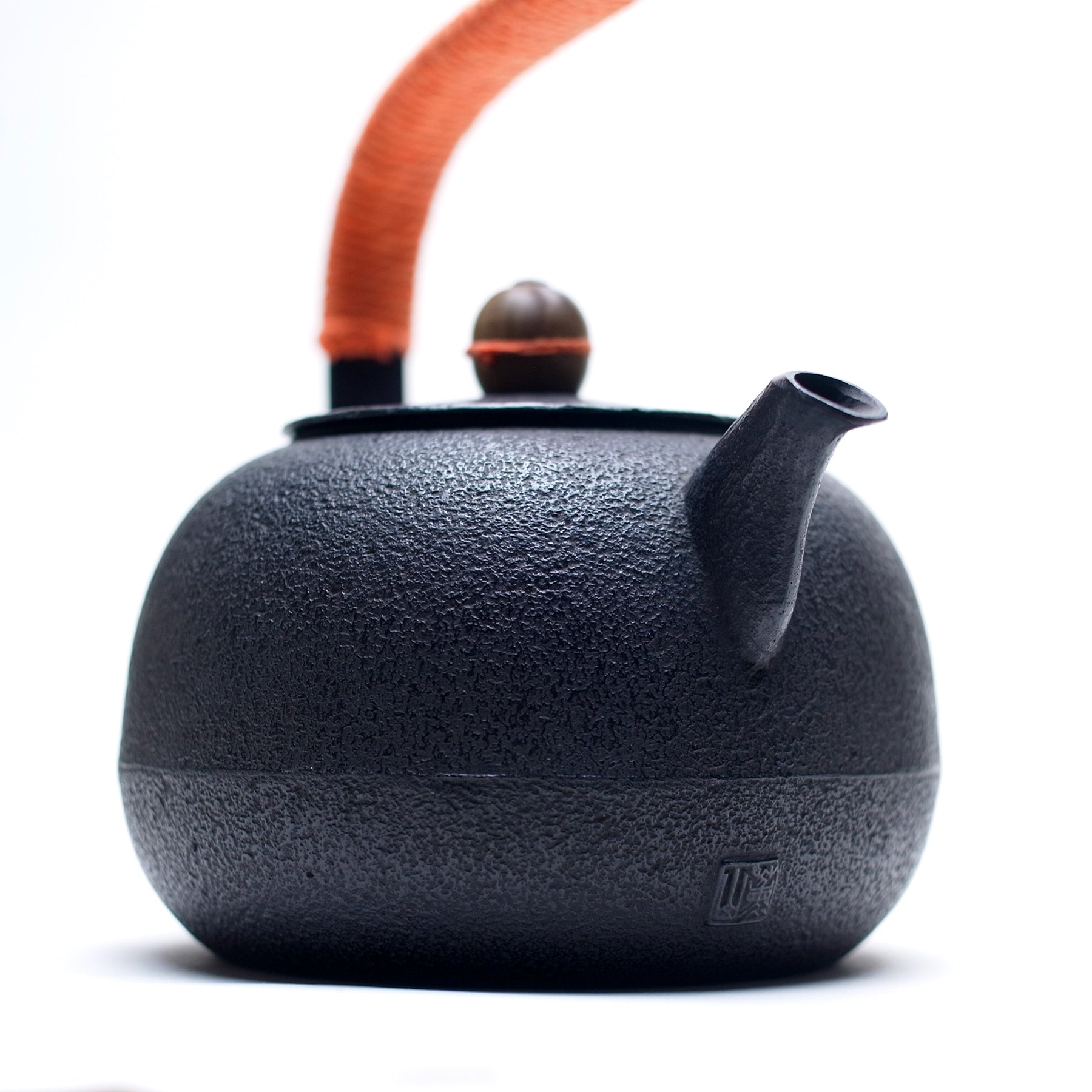 南部鉄瓶｜珈琲ドリップポットC – 有限会社薫山工房