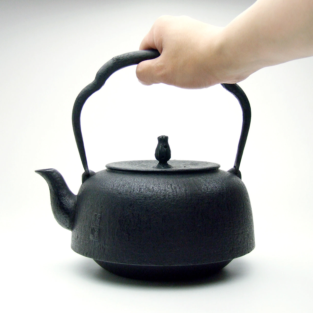 南部鉄瓶｜万代型