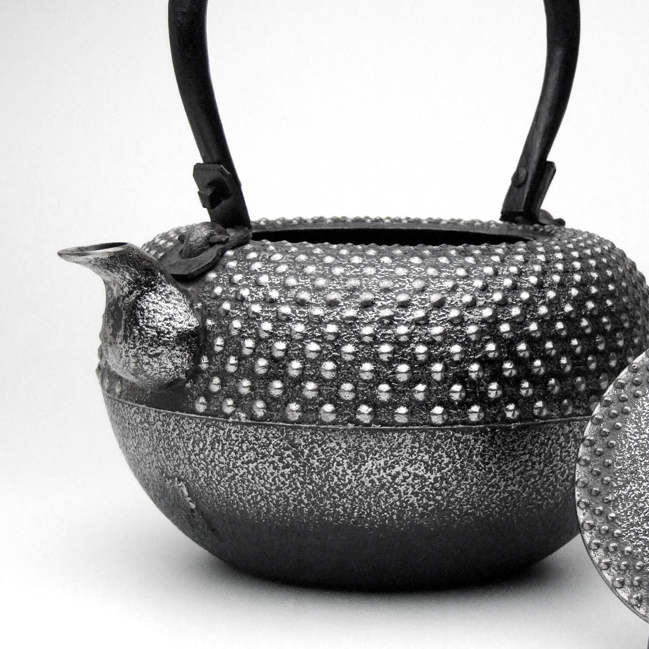 南部鉄瓶｜鉄鉢型 – 有限会社薫山工房