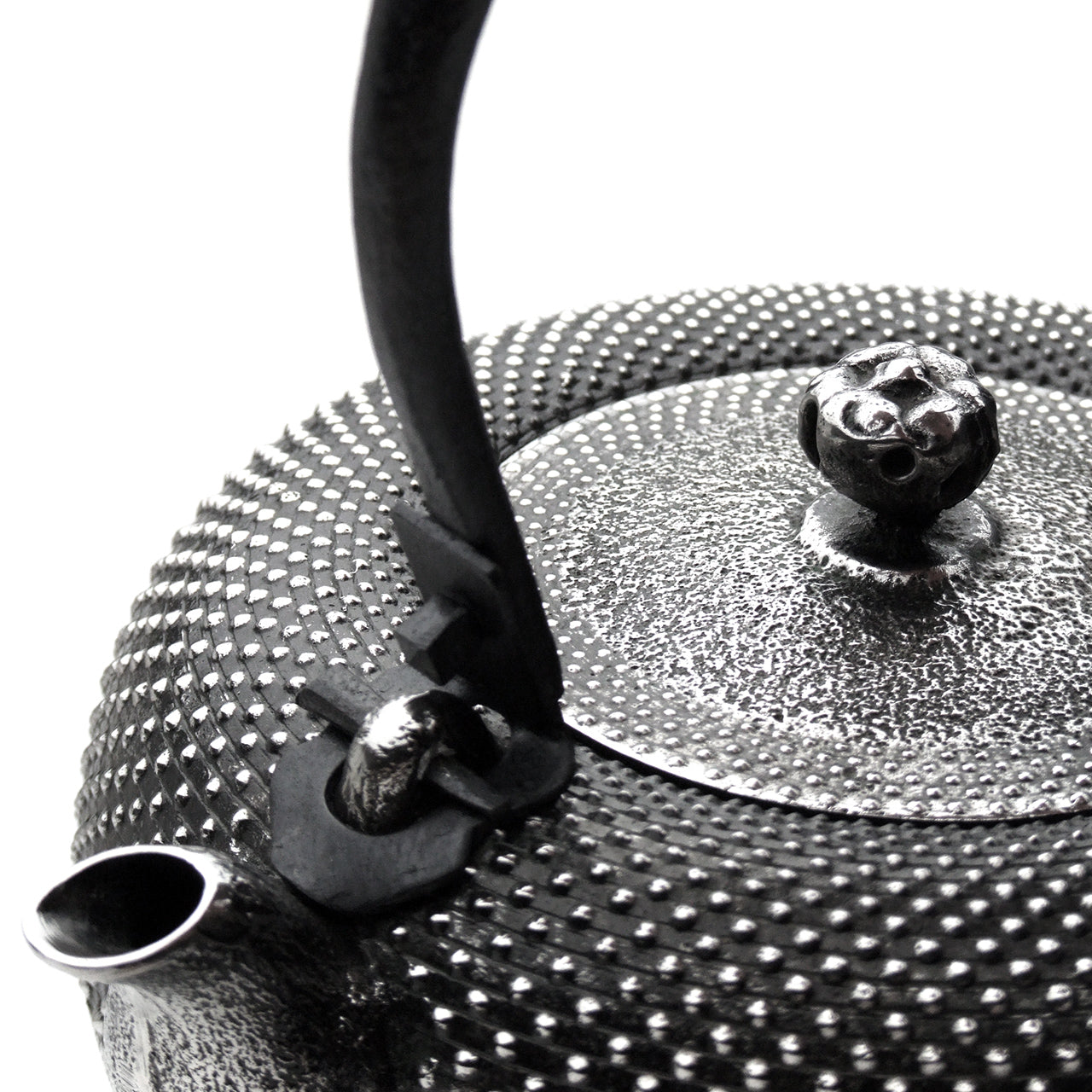 ＵＳＥＤ、美品　南部薫山工房１５型九重アラレ　南部鉄瓶　南部鉄器　鉄瓶 USED、美品 南部薫山工房15型九重アラレ 南部鉄瓶 南部鉄器 鉄瓶