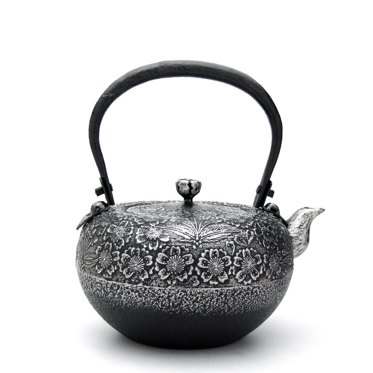 南部鉄瓶｜鉄鉢型（砂鉄）桜　1.4L