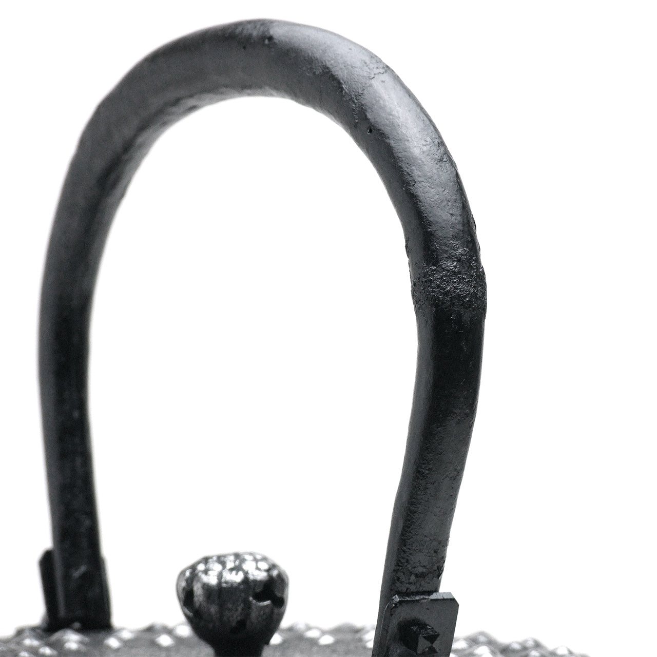 南部鉄瓶｜鉄鉢型（砂鉄）鬼霰　2.7L