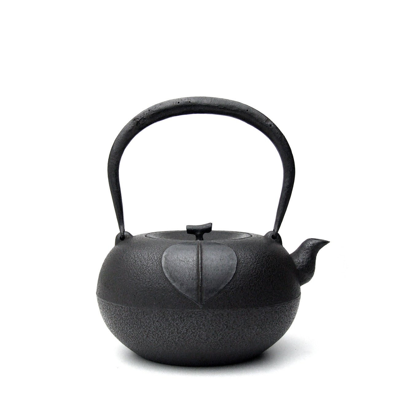 南部鉄瓶・南部鉄器の製造販売 – 有限会社薫山工房